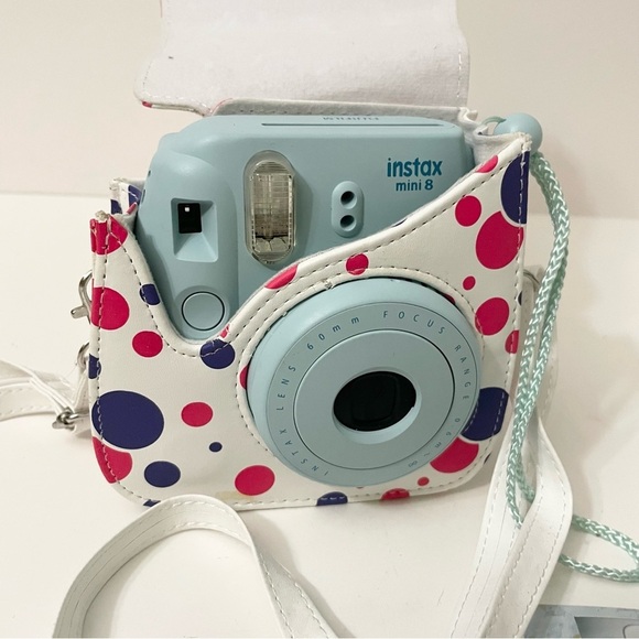 Fujifilm Instax Mini 8 Camera and Case - Picture 16 of 16